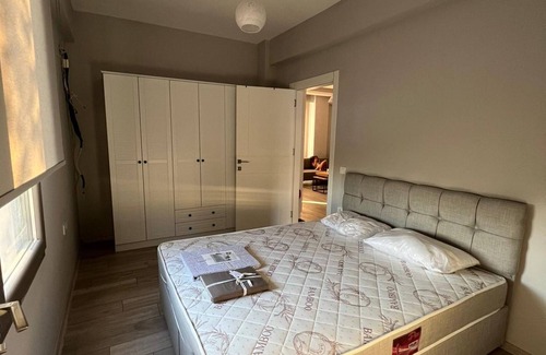 Milas Apartment | Magnificent Flat with Shared Pool in Milas