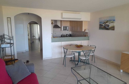 La Cote Radieuse Apartment | Magnificent sea views just steps from the beach