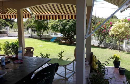 Morel House | Magnificent House Ground Garden