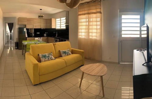 Tartane Apartment | Magnificent luxury T2 apartment, 5 minutes from Anse à l'âne beach.