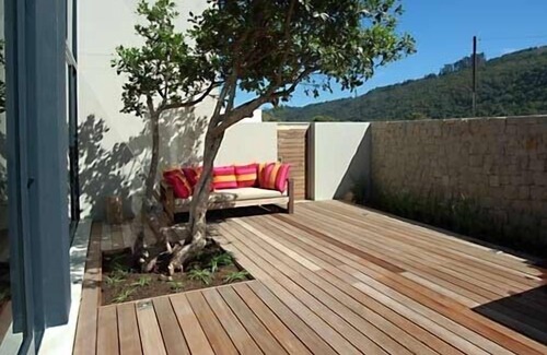 Keurboomstrand Villa | Magnificent luxury beachfront home with private beach access & Solar back up.