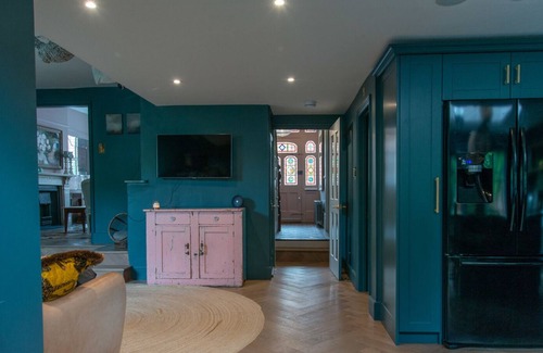 Bedford House | Magnificent Maison, by Veeve