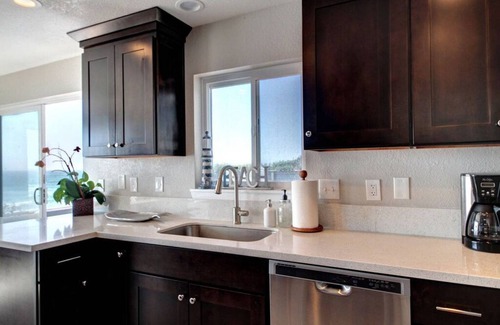 Arch Cape House | Magnificent Oceanfront Beach House & Oceanfront Hot Tub with Breathtaking Views & Private Beach Access