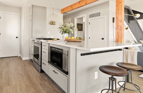 Rockaway Beach House | Magnificent Panoramic Ocean & Beach Views, Hot Tub, Game Room, BBQ, Fully Updated in Open Layout