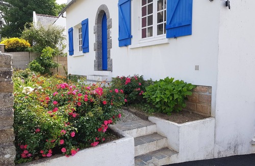 Crozon House | Magnificent Panoramic View of Douarnenez Bay, sleeps 8