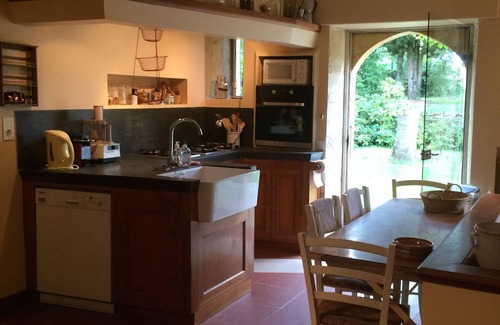 Mailly House | Magnificent presbytery of the 17th century, charming residence.