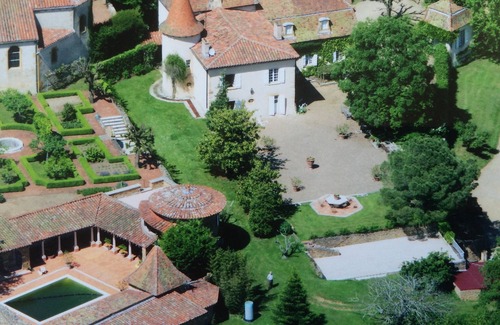 Mailly House | Magnificent presbytery of the 17th century, charming residence.