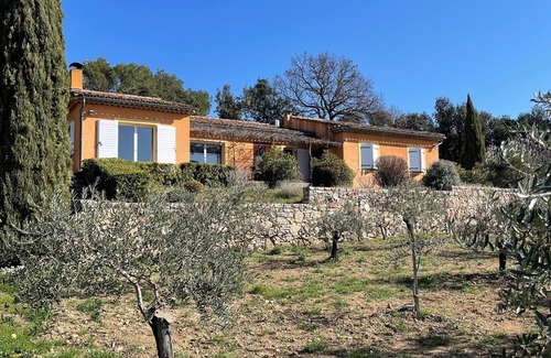 Carces Villa | Magnificent property, big swimming pool, private tennis, large enclosed grounds