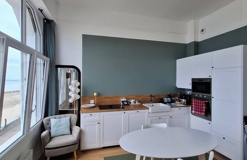 Agon-Coutainville Apartment | MAGNIFICENT SEA VIEW BEAUTIFUL 3* CLASS APARTMENT GREAT COMFORT TASTEFULLY DECORATED