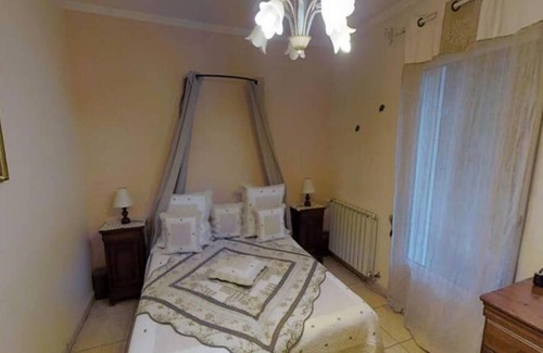 Bagnols-sur-Ceze House | Magnificent villa in a green setting