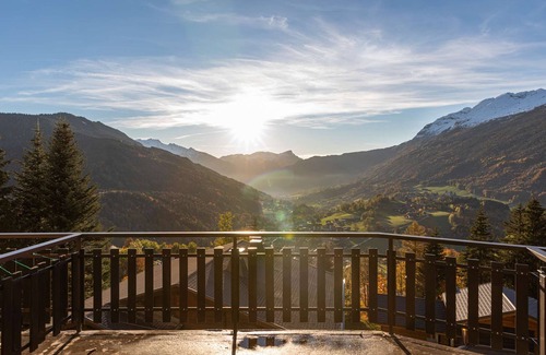 Saint-Jean-de-Sixt Apartment | Magnificent View from this Mountain Cocoon