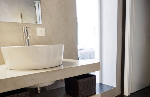 Bras Villa | Magnificent View with a Pool Near Aix-En-Provence.