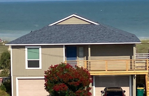 Kure Beach Cottage | Magnificent Views From This OCEANFRONT 4 Bedroom 3 Bath Cottage