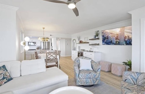 Park Shore Condo | Magnificent views of the Gulf & Clam pass!- WS0804
