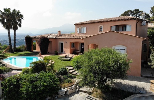 Cagnes-sur-Mer Villa | Magnificent villa with swimming pool and sea view