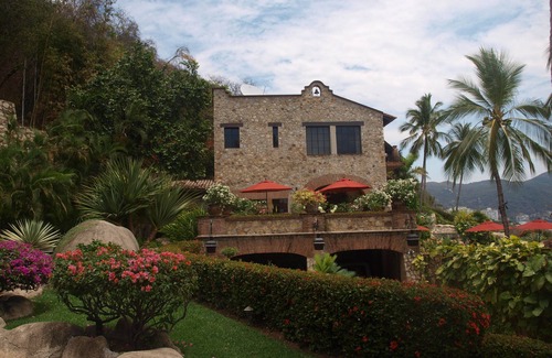 Magallanes House | Magnificent Villa, 7 min to beach. Access thru Hotel Villa Vera.24/7 security.