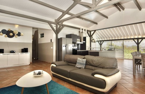 Le Diamant Villa | Magnificent villa close to the sea