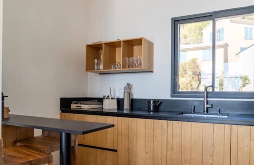 Erbalunga Villa | Magnificent villa Livia, swimming pool. heated, 6 pax