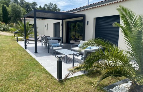 Upie Villa | Magnificent Villa with Swimming Pool in Upie