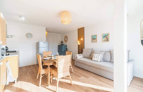 Perros-Guirec Apartment | Magnifique appartement, plage de Trestraou