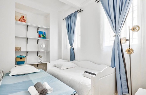 Bel-Air Nord Apartment | Magnifique Appartement à 2 min de la Station Métro Bel-air