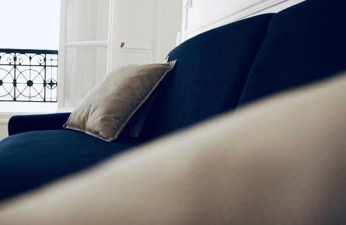 Faubourg Saint-Germain Apartment | Magnifique appartement Tour Eiffel