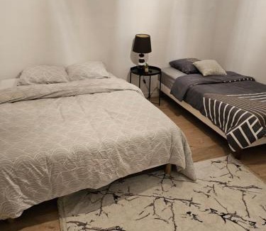 Beauvais Apartment | Magnifique chambre