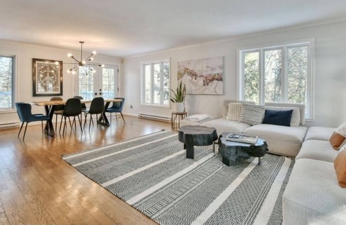Piedmont Ski Chalet | Magnifique et Paisible Propriété Avec Espace Pour Faire un feu