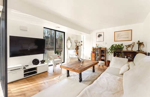 Issy-les-Moulineaux Apartment | Magnifique Péniche sur la Seine aux Porte de Paris