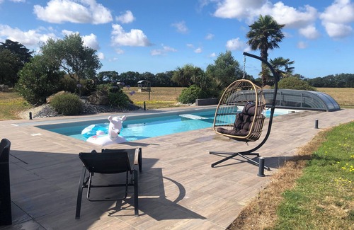 Saint-Reverend Villa | Magnifique Maison de Campagne Avec Piscine, à 10 min de L'océan