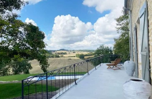 Le Cler Villa | Magnifique Maison Ancienne Avec Piscine et vue