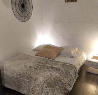 Antibes City Centre Apartment | Magnifique studio coeur Vieil Antibes