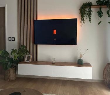 Ensues-la-Redonne Apartment | Magnifique T2 Calme Absolu Vue panoramique entre mer et colline