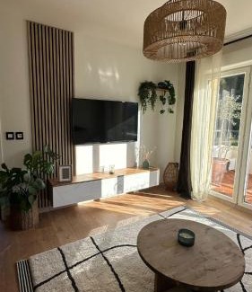 Ensues-la-Redonne Apartment | Magnifique T2 Calme Absolu Vue panoramique entre mer et colline