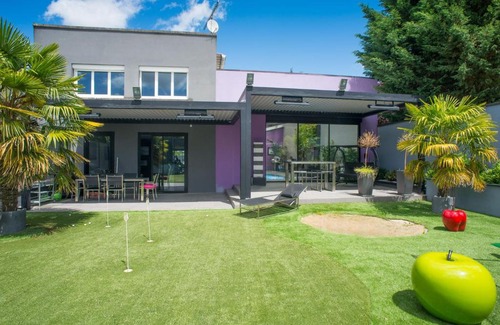 Pringy Villa | Magnifique villa esprit loft avec jacuzzi à Pringy