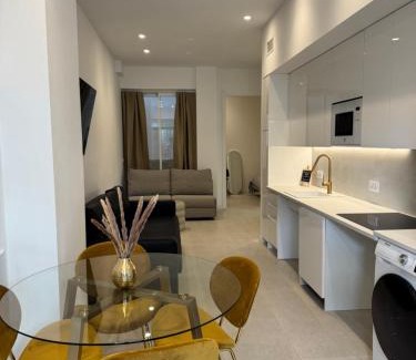 Montolivet Apartment | MAGNO Loft- CIENCIAS
