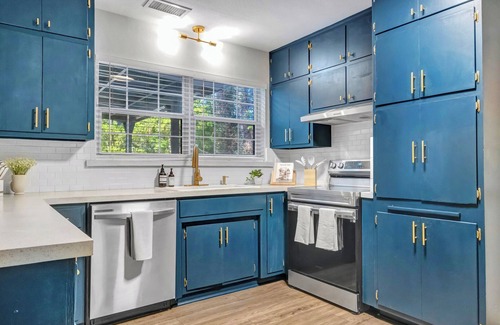 Tallahassee House | MAGNOLIA BARN 7-8 Bedrooms 8+ Parking Spots 2 Miles from FSUCapitol