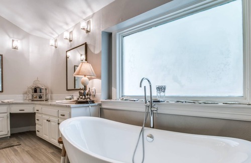 Park Cities House | Magnolia Charm in University Park - Mins into DT