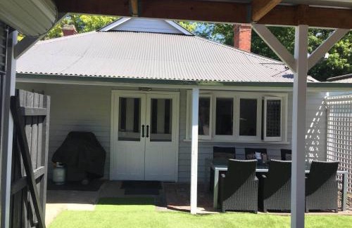 Healesville House | Magnolia Cottage
