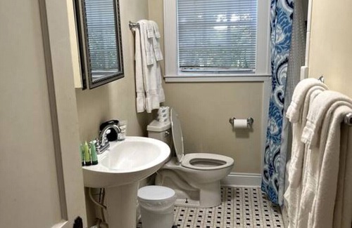 Port St. Joe Cottage | Magnolia Cottage, Mainstreet Port St Joe