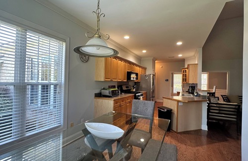 Leland House | Magnolia House -3/3 for extended stays!