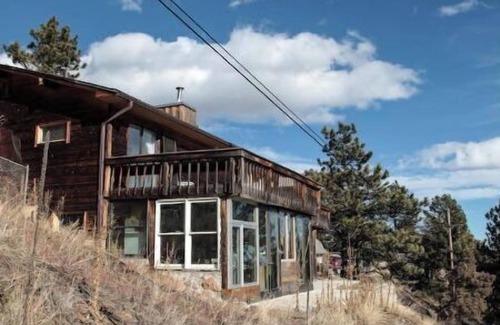 Boulder Cabin | Magnolia Mountain Getaway