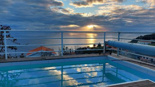 Estreito da Calheta Villa | Magnolia Sunsets