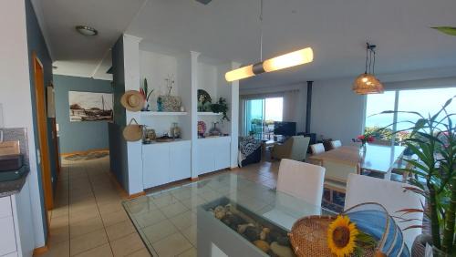 Estreito da Calheta Villa | Magnolia Sunsets