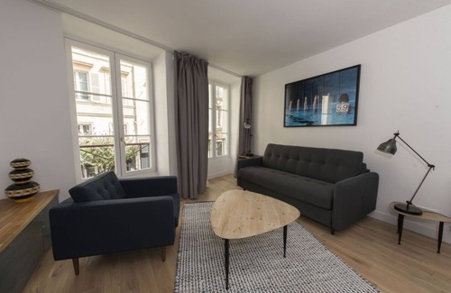 Arts-et-Metiers Apartment | Magnum, 1BR/1BA, 4 people