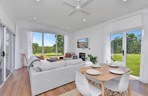 North Rothbury House | Magpie Two - Two for Joy Estate. 3 bedroom sleeping 6