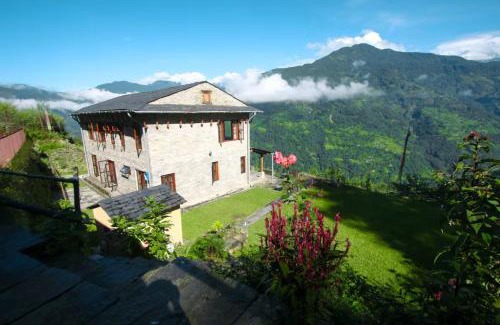 Lumle Villa | Mahakaruna mountain villa, peaceful family retreat with Himalayan views and Private Cook