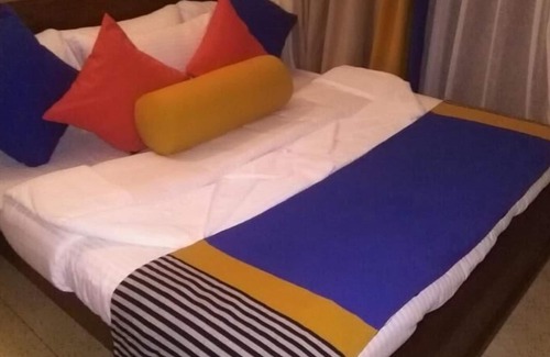 Wadduwa Hotel | Mahakumara White House Hotel