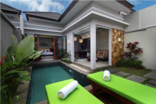 Kerobokan Villa | Maharaja Villas Bali - CHSE Certified