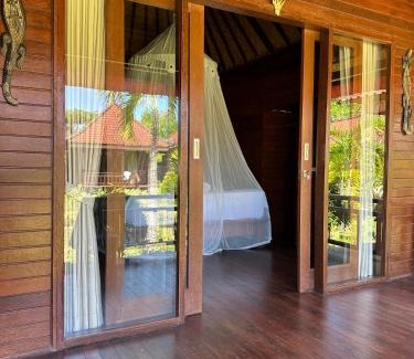 Mushroom Bay House | Maharatu Villa Lembongan